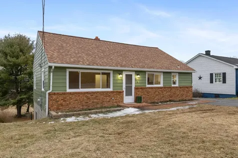 372 Frontier Drive Staunton VA 24401