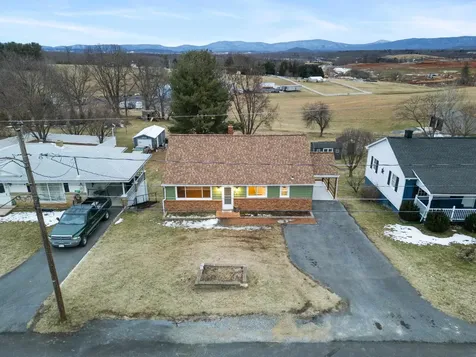 372 Frontier Drive Staunton VA 24401