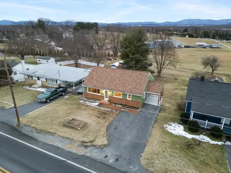 372 Frontier Drive Staunton VA 24401