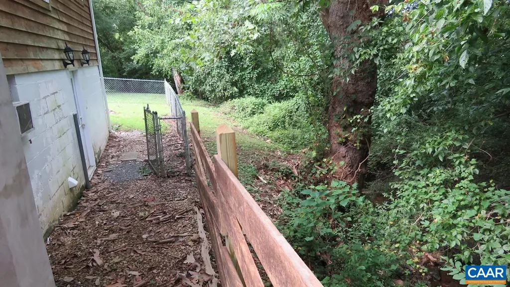 730 Canal Street Scottsville VA 24590