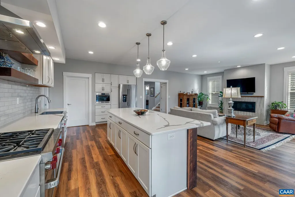 521 Lochlyn Hill Drive Charlottesville VA 22901