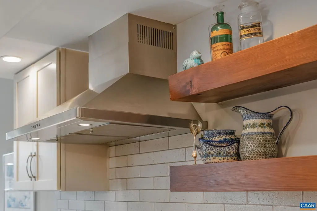 521 Lochlyn Hill Drive Charlottesville VA 22901