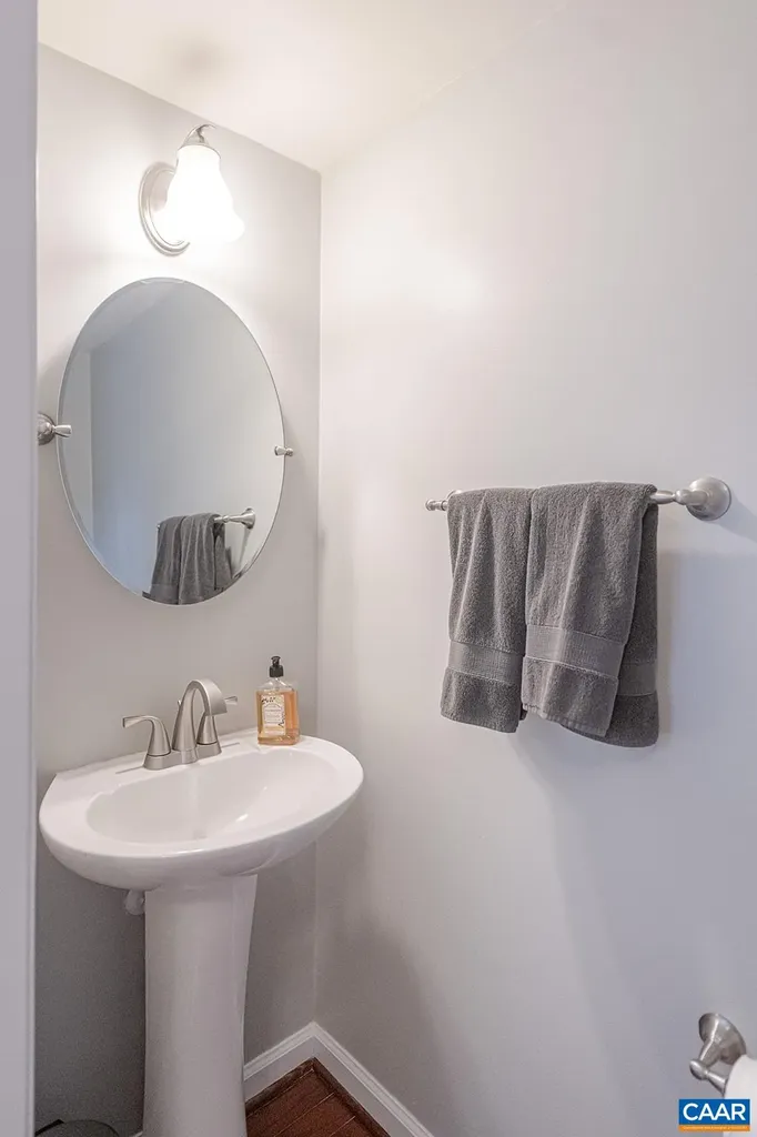 2171 Whispering Hollow Lane Charlottesville VA 22903