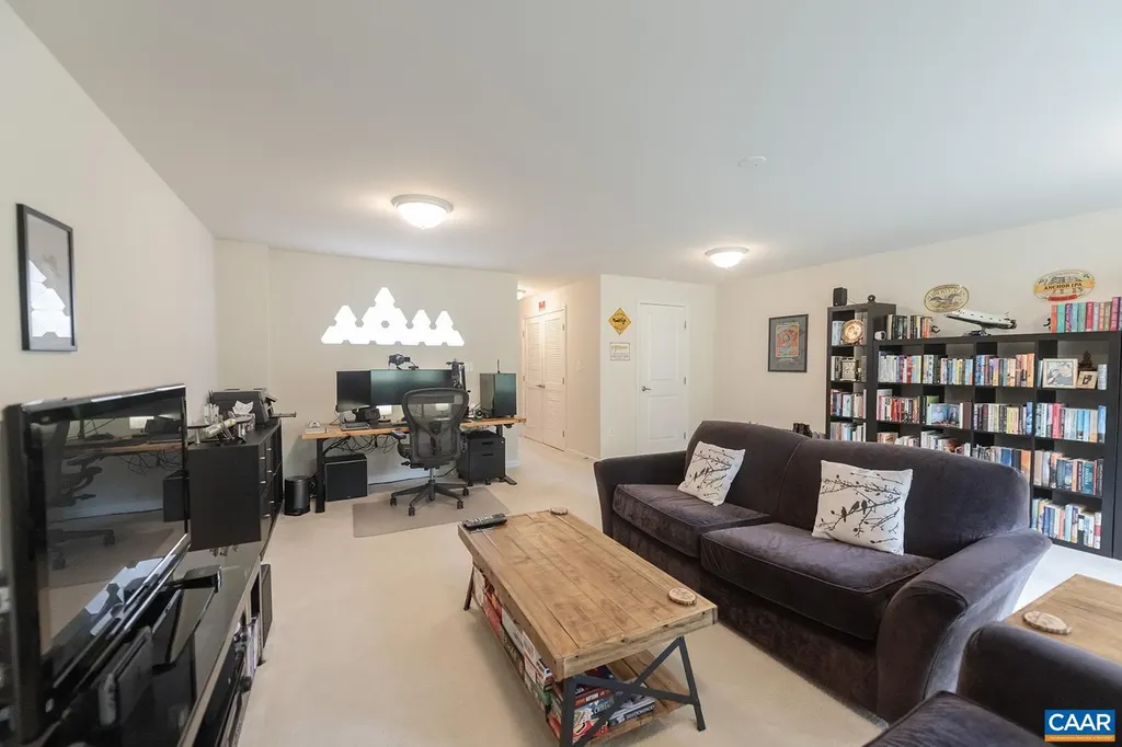 2171 Whispering Hollow Lane Charlottesville VA 22903