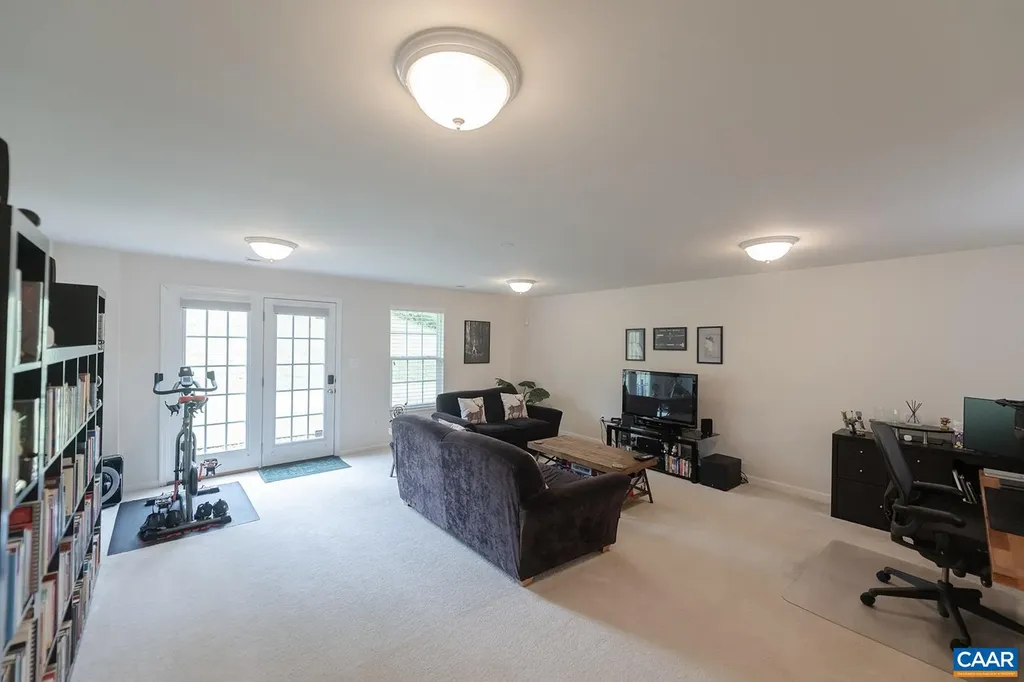 2171 Whispering Hollow Lane Charlottesville VA 22903