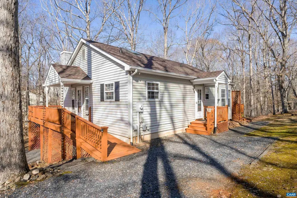 41 Bridlewood Drive Palmyra VA 22963