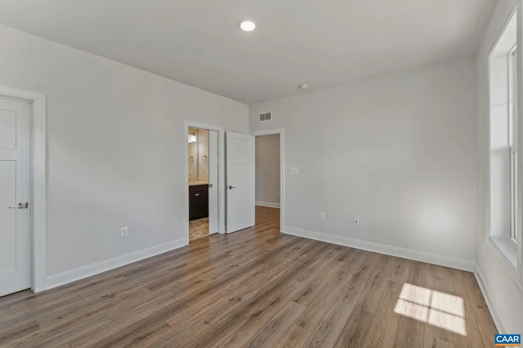 15 Palmer Place Zion Crossroads VA 22942