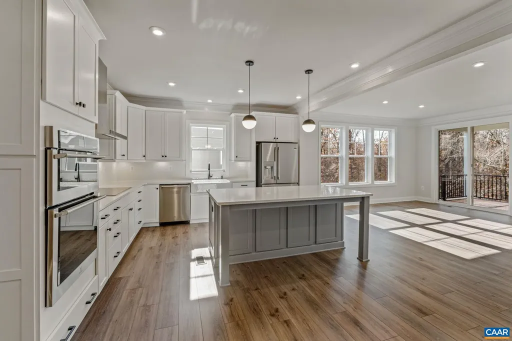 15 Palmer Place Zion Crossroads VA 22942