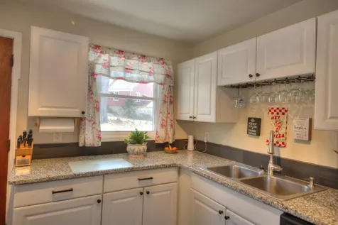 1114 Preston Drive Staunton VA 24401
