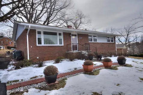 1114 Preston Drive Staunton VA 24401