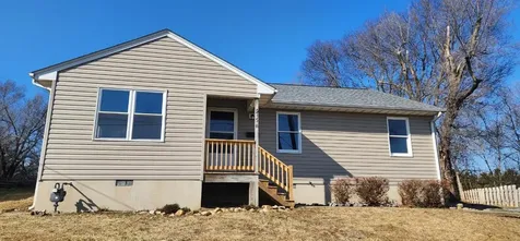 915 Grayson Avenue Waynesboro VA 22980