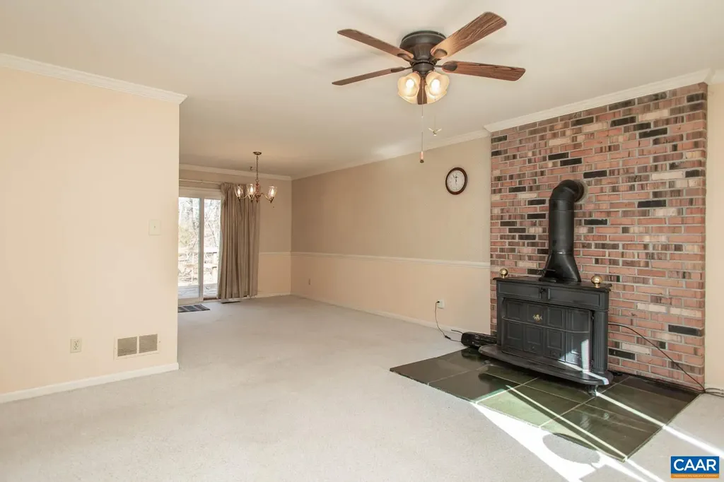 207 Pineridge Lane Charlottesville VA 22911