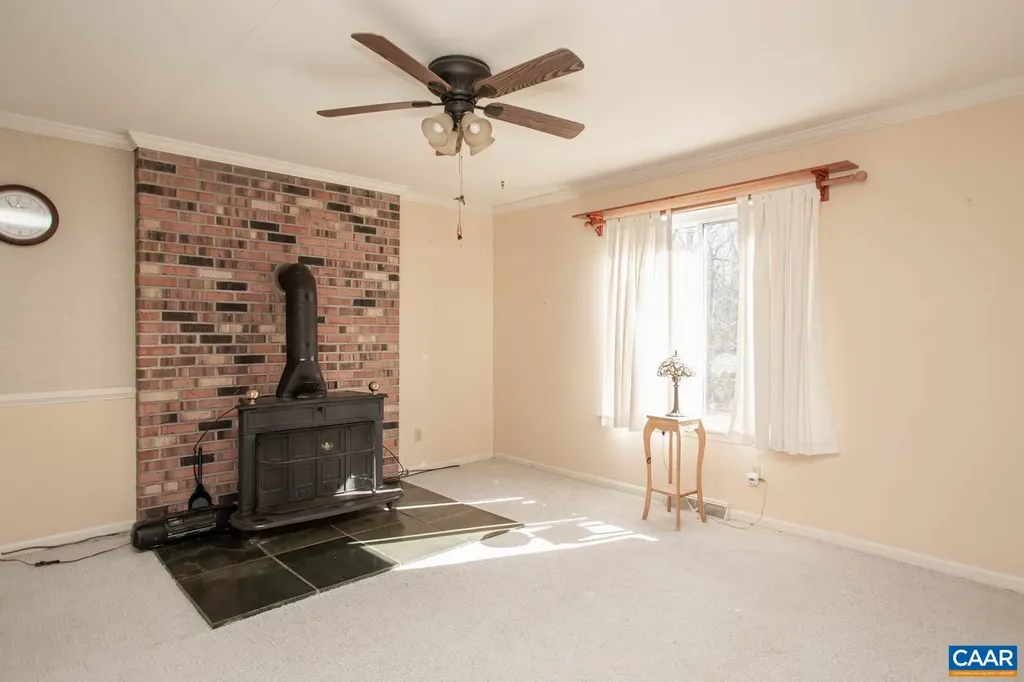 207 Pineridge Lane Charlottesville VA 22911