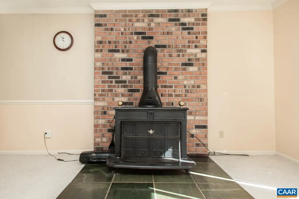 207 Pineridge Lane Charlottesville VA 22911