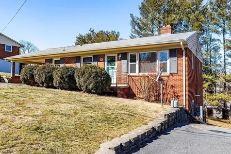 204 Garland Drive Staunton VA 24401