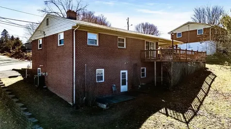 204 Garland Drive Staunton VA 24401
