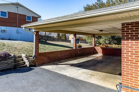 204 Garland Drive Staunton VA 24401