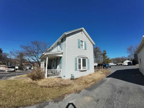 151 Lee Street Broadway VA 22815