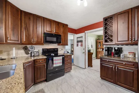 90 Skyview Circle Verona VA 24482