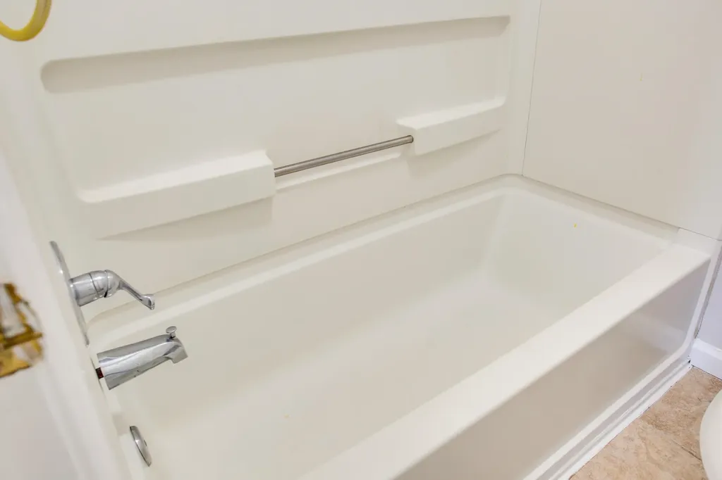 4296 Campbell Road Troy VA 22974