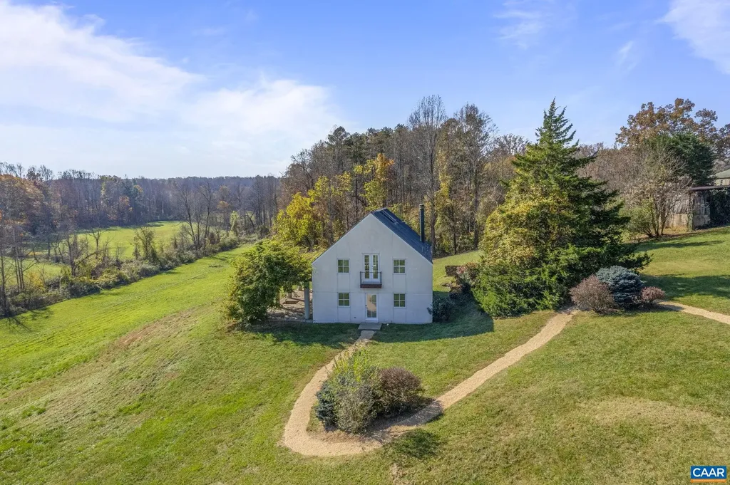 7537 Rockfish Gap Turnpike Greenwood VA 22943