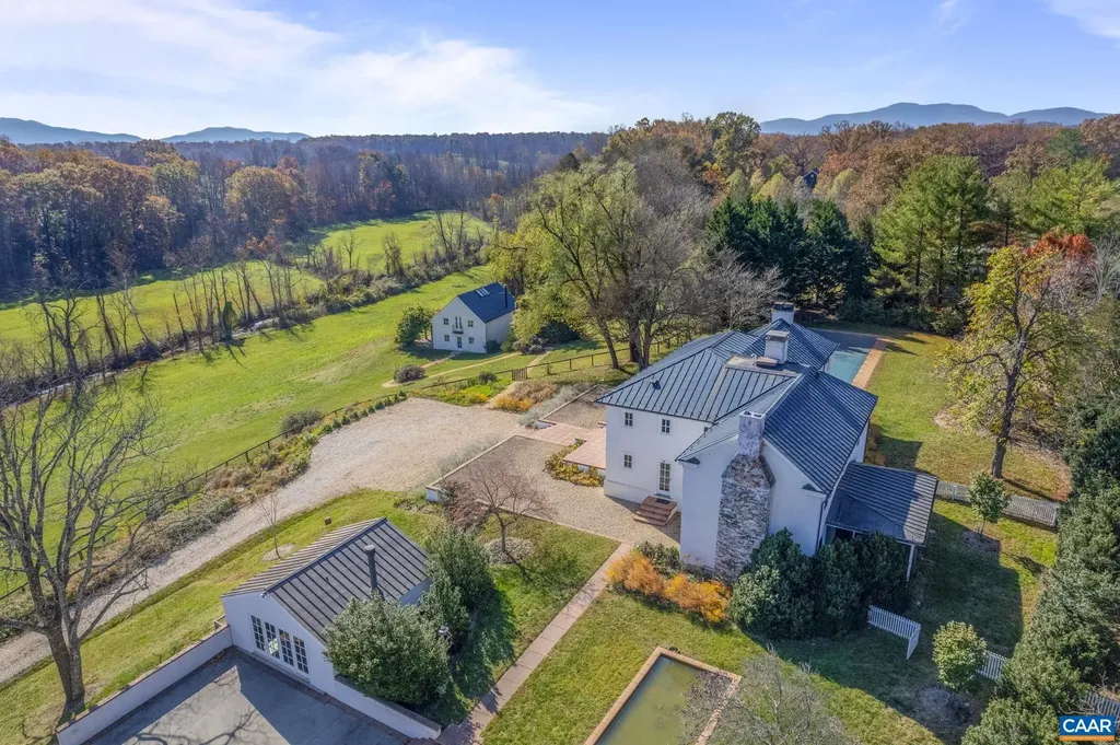 7537 Rockfish Gap Turnpike Greenwood VA 22943