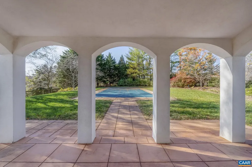 7537 Rockfish Gap Turnpike Greenwood VA 22943