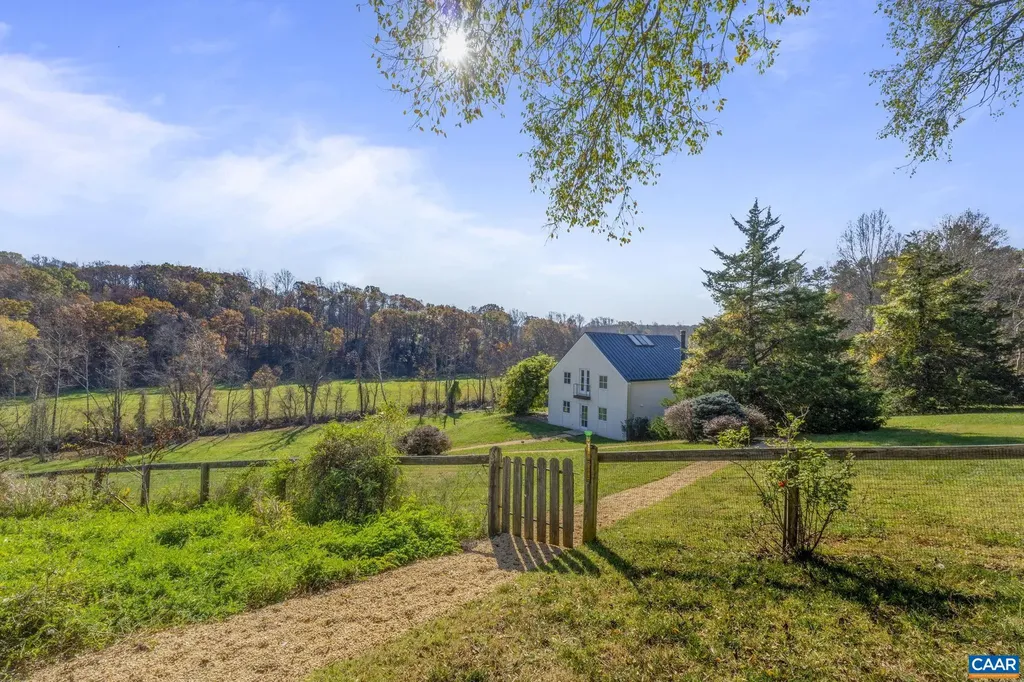 7537 Rockfish Gap Turnpike Greenwood VA 22943