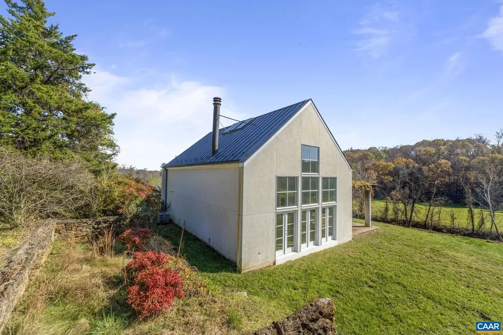 7537 Rockfish Gap Turnpike Greenwood VA 22943