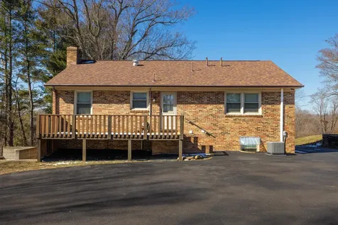30 Villa Lane Waynesboro VA 22980