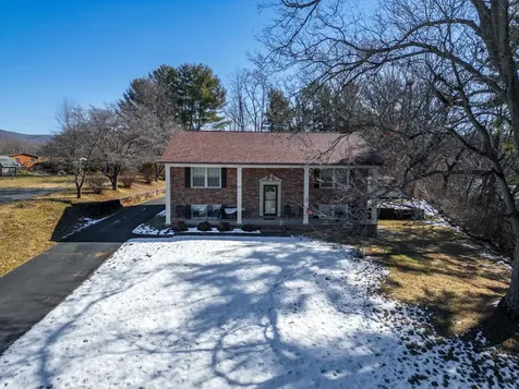 30 Villa Lane Waynesboro VA 22980