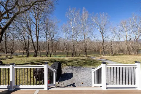 4551 Grove Hill River Road Shenandoah VA 22849