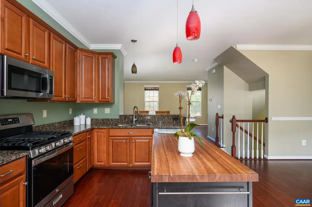 2157 Whispering Hollow Lane Charlottesville VA 22911