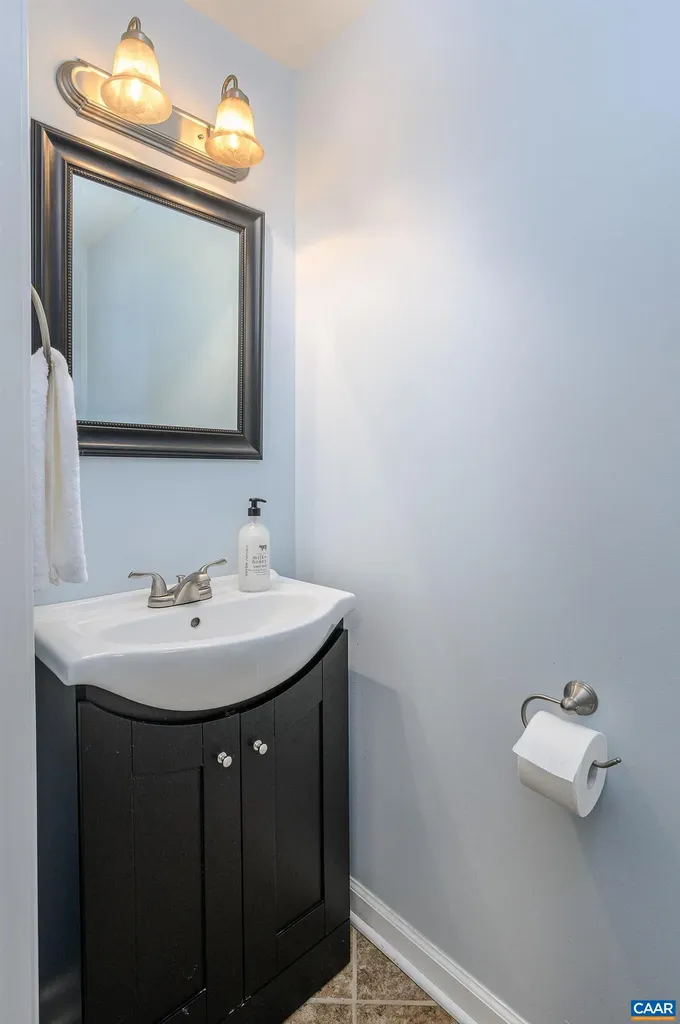 2157 Whispering Hollow Lane Charlottesville VA 22911