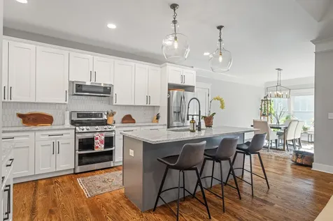 1001 Hawthorne Lane Waynesboro VA 22980