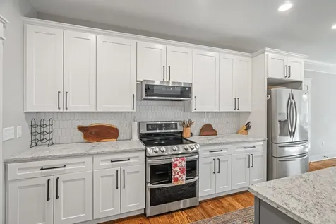 1001 Hawthorne Lane Waynesboro VA 22980