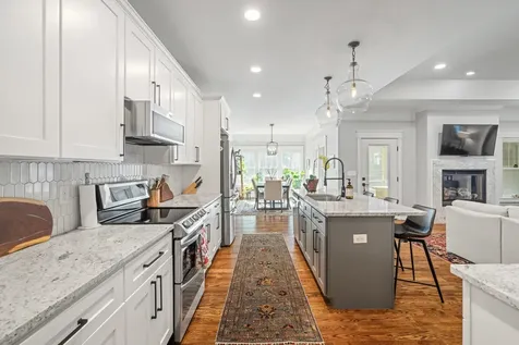 1001 Hawthorne Lane Waynesboro VA 22980