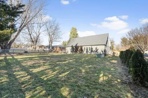 1001 Hawthorne Lane Waynesboro VA 22980