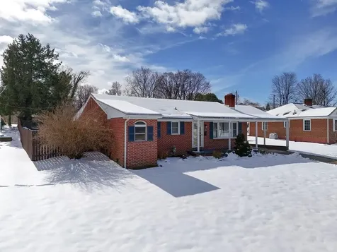 1116 Lyndhurst Road Waynesboro VA 22980