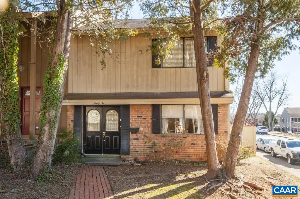 92 Woodlake Drive Charlottesville VA 22901