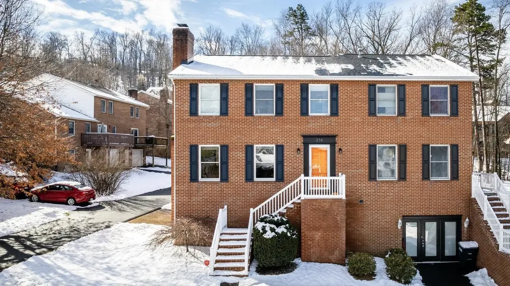 216 Emerald Drive Harrisonburg VA 22801