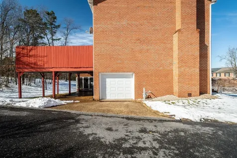 216 Emerald Drive Harrisonburg VA 22801