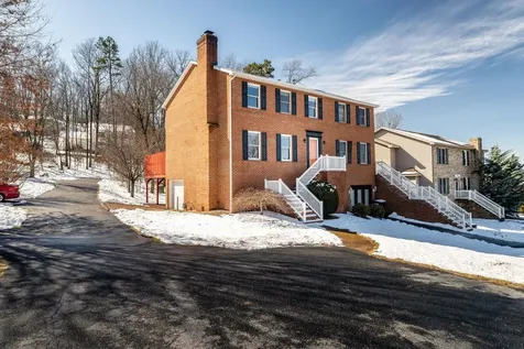 216 Emerald Drive Harrisonburg VA 22801