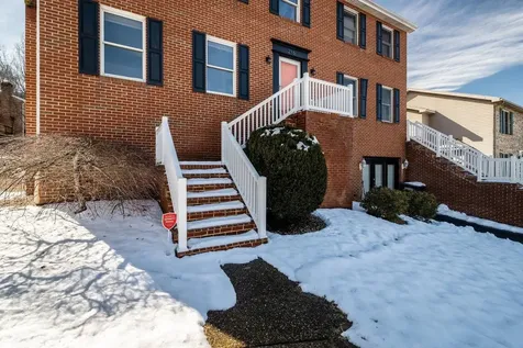 216 Emerald Drive Harrisonburg VA 22801
