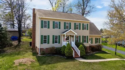 15 Teaberry Place Fishersville VA 22939