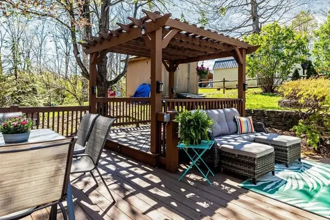 15 Teaberry Place Fishersville VA 22939