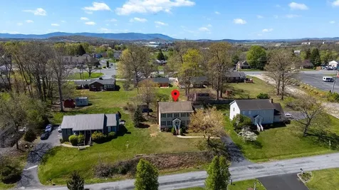 15 Teaberry Place Fishersville VA 22939