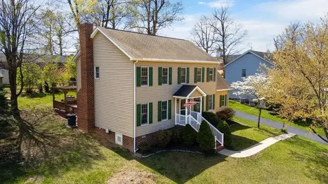 15 Teaberry Place Fishersville VA 22939