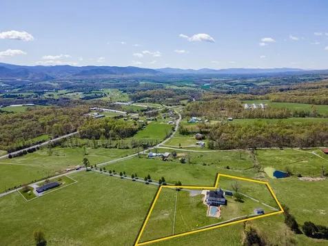 796 Battlecreek Road Stanley VA 22851