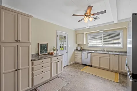 1535 New Hope Road Staunton VA 24401